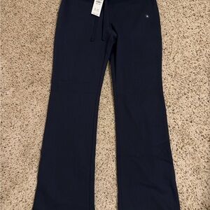 Hollister Navy Flare Pants size Small Short